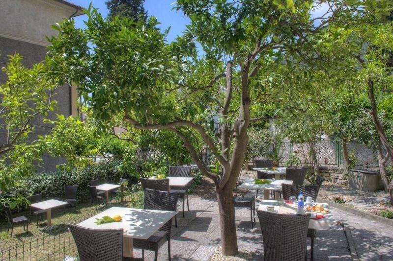 Rione San Carlo Hotell Finale Ligure Eksteriør bilde