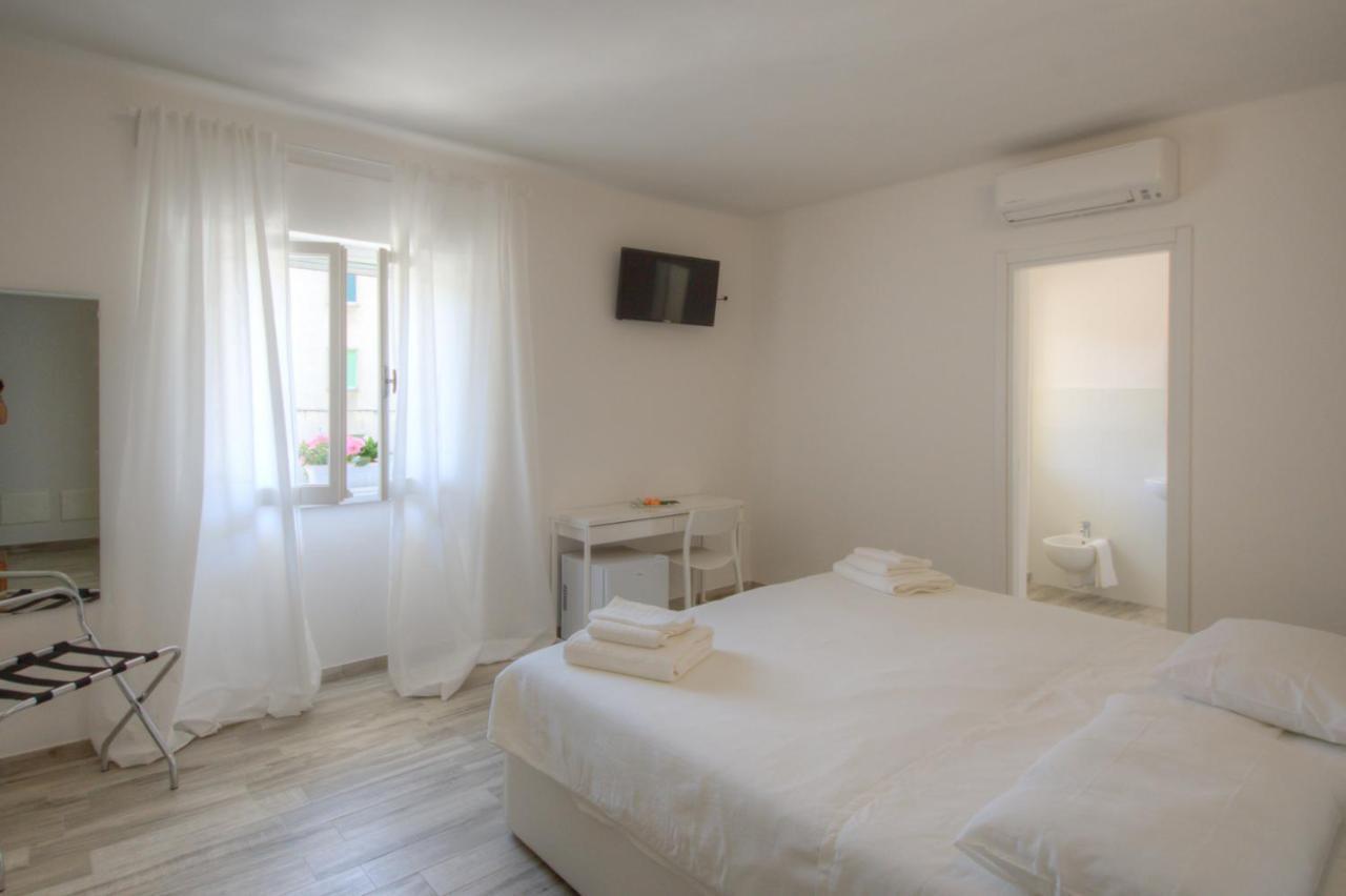 Rione San Carlo Hotell Finale Ligure Eksteriør bilde